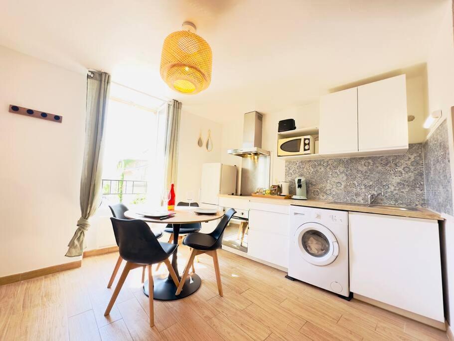 Charmant Studio A 200M Du Gardon Ремулен Экстерьер фото